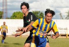 Sixto Fotografías. Deportes. Argentino C - Mitre 1 - El Brete 1 -