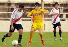 Sixto Fotografías. Deportes. Liga Posadeña A - Guaraní 4 - Crucero 1
