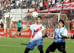 Sixto Fotografías. Deportes. Torneo Regional Federal Amateur - Guaraní 5 - Famaillá 1