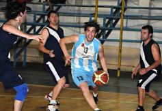 Sixto Fotografías. Deportes. Torneo Provincial - Racing 93-Guaraní 67
