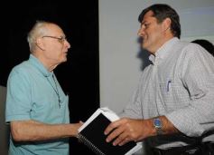 Foto de la galería: Joaquin Piña, presenta su 3er. Libro