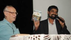 Foto de la galería: Joaquin Piña, presenta su 3er. Libro