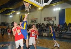 Foto de la galería: Mitre 59-Tokio 80, Campeón