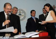 Foto de la galería: Juran 30 nuevos abogados en Posadas