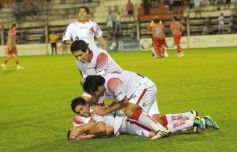 Foto de la galería: Brown 1-Guaraní 2
