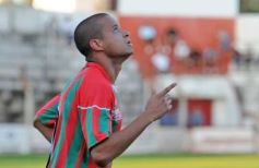 Foto de la galería: Brown 1-Guaraní 2