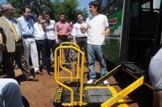 Foto de la galería: Tipoka S.A., presenta unidades con rampas para discapasitados