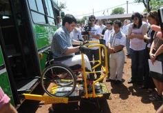 Foto de la galería: Tipoka S.A., presenta unidades con rampas para discapasitados