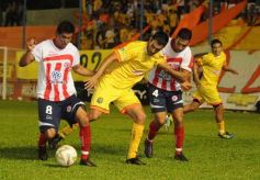 Sixto Fotografías. Deportes. Torneo Federal A - Crucero 1-Alumni 0