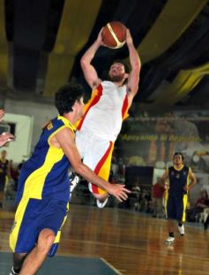 Foto de la galería: Mitre 64-Tokio 70