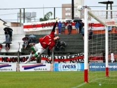 Foto de la galería: Guaraní 0-Brown 3