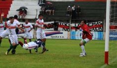 Foto de la galería: Guaraní 0-Brown 3