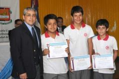 Foto de la galería: Entrega de diplomas a los abanderados y sus escoltas de las escuelas primarias de Posadas