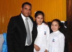 Foto de la galería: Entrega de diplomas a los abanderados y sus escoltas de las escuelas primarias de Posadas