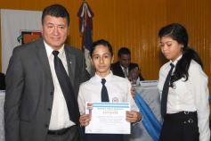 Foto de la galería: Entrega de diplomas a los abanderados y sus escoltas de las escuelas primarias de Posadas