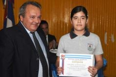 Foto de la galería: Entrega de diplomas a los abanderados y sus escoltas de las escuelas primarias de Posadas