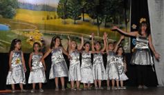 Foto de la galería: Jardín de Infantes del Colegio Del Carmen: Acto y show del fin de clases
