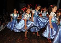 Foto de la galería: Jardín de Infantes del Colegio Del Carmen: Acto y show del fin de clases