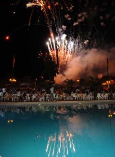 Foto de la galería: Inaguración temporada de pileta 2011 del Club Crucero del Norte