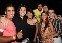 Foto de la galería: Inaguración temporada de pileta 2011 del Club Crucero del Norte