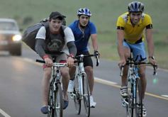 Foto de la galería: Peregrinación a la Basílica Virgen de Itatí en bicicleta