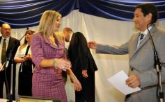 Foto de la galería: Asumen Funcionarios