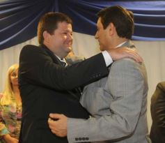 Foto de la galería: Asumen Funcionarios