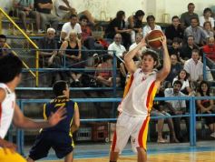 Foto de la galería: Mitre 68-Tokio 78