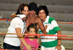 Foto de la galería: Kojak Ríos vs. La Mula Fuchs, en el Brown