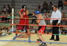 Foto de la galería: Kojak Ríos vs. La Mula Fuchs, en el Brown
