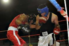 Foto de la galería: Kojak Ríos vs. La Mula Fuchs, en el Brown