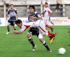 Sixto Fotografías. Deportes. Torneo Regional Federal Amateur - Guaraní 2-Sarmiento Sgo. del Estero 3