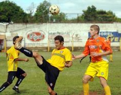 Sixto Fotografías. Deportes. Liga Posadeña A - Crucero 1-Propiedades 0