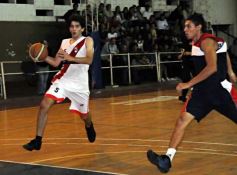 Sixto Fotografías. Deportes. Torneo Apertura - Itapua 80-Guaraní 62