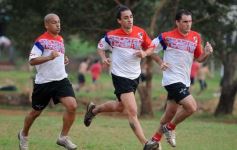 Sixto Fotografías. Deportes. Torneo Regional Federal Amateur - Guaraní entrena con los refuersos