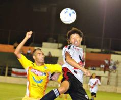 Foto de la galería: Guaraní perdió 1 a 0 con Crucero, pero es el ganador del Apertura!!