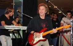 Foto de la galería: Raúl Porchetto en el Casino Club Posadas