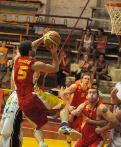 Foto de la galería: Tokio 78 - Talleres de Tucumán 77. Final con incidentes!!!