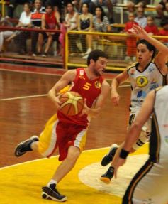 Foto de la galería: Tokio 78 - Talleres de Tucumán 77. Final con incidentes!!!