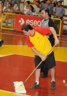Foto de la galería: Tokio 78 - Talleres de Tucumán 77. Final con incidentes!!!