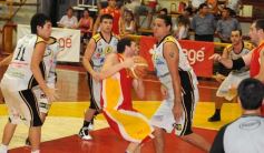 Foto de la galería: Tokio 78 - Talleres de Tucumán 77. Final con incidentes!!!