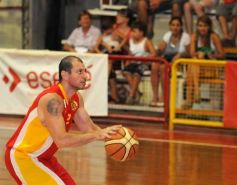 Foto de la galería: Tokio 78 - Talleres de Tucumán 77. Final con incidentes!!!