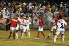 Foto de la galería: Brown 1-Guaraní 2
