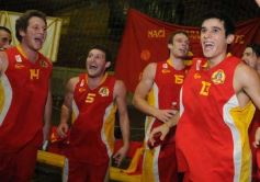 Foto de la galería: Tokio 81-Mitre 75