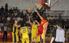 Foto de la galería: Tokio 81-Mitre 75