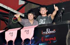 Foto de la galería: Noche de Sábado!!