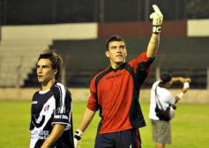 Foto de la galería: Guaraní 2-Mitre 0