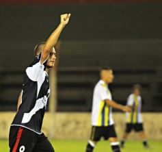 Foto de la galería: Guaraní 2-Mitre 0