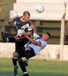 Foto de la galería: Guaraní 2-Mitre 0