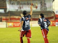 Foto de la galería: Guaraní 2-Brown 0